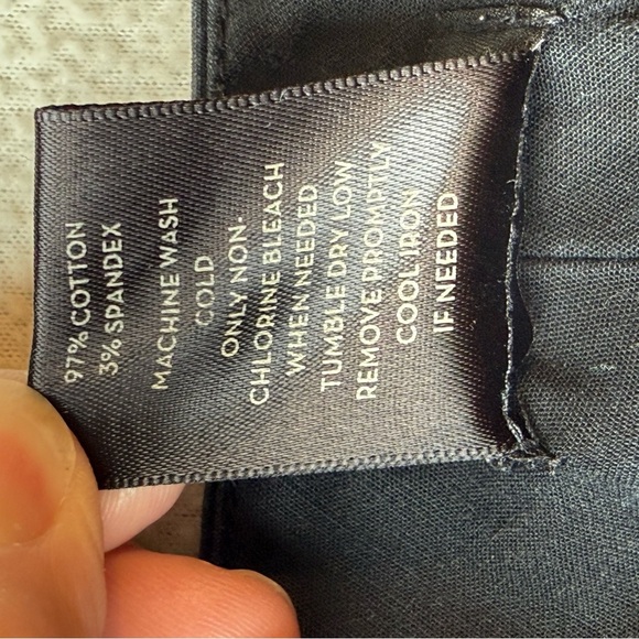 Ann Taylor Signature Black Shorts - Picture 5 of 5